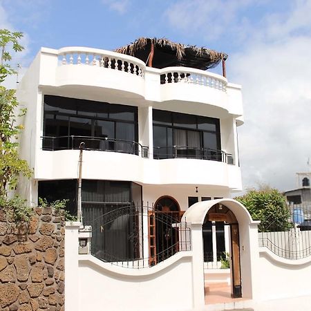 Hotel Planet House Puerto Ayora  Exterior foto